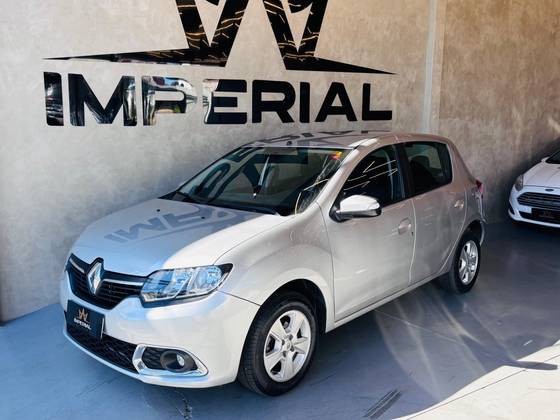 RENAULT SANDERO 1.6 DYNAMIQUE 8V FLEX 4P MANUAL RENAULT SANDERO 1.6 DYNAMIQUE 8V FLEX 4P MANUAL